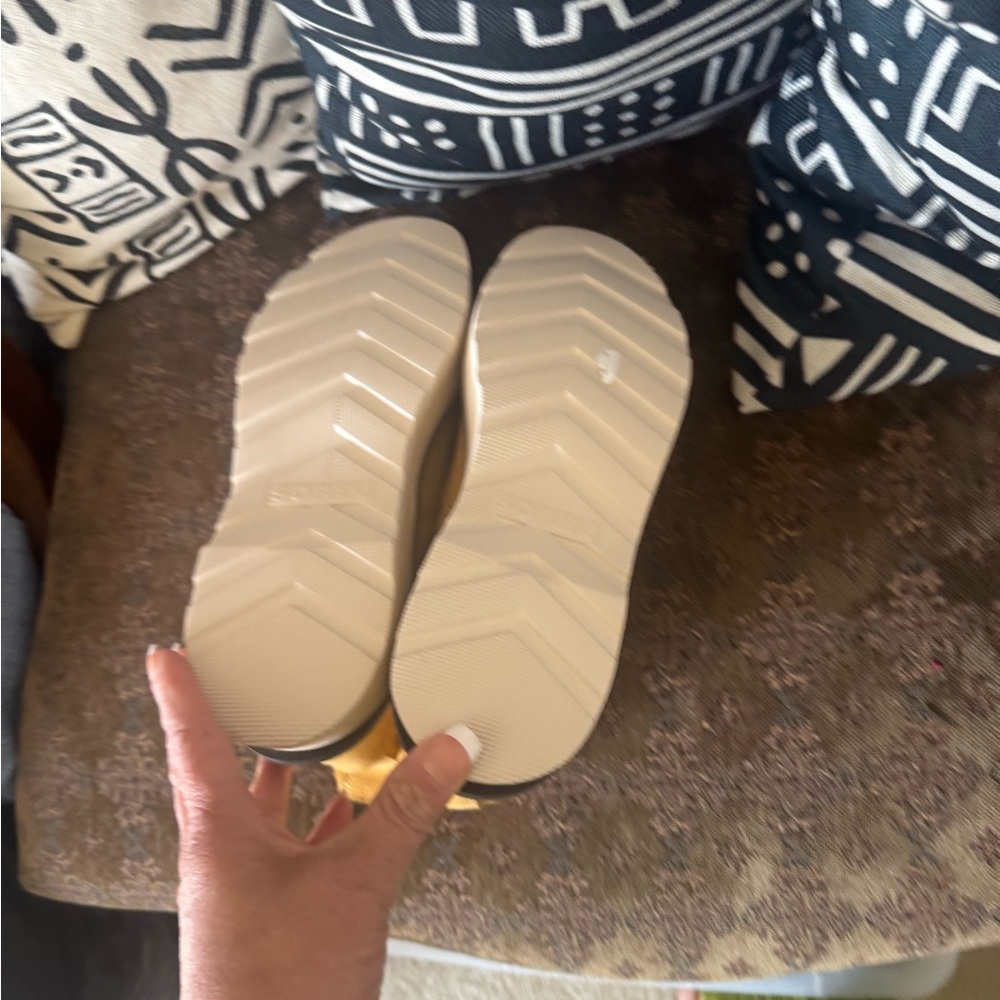 Stylish Tan Lace-Up Boots - Picture 2 of 3